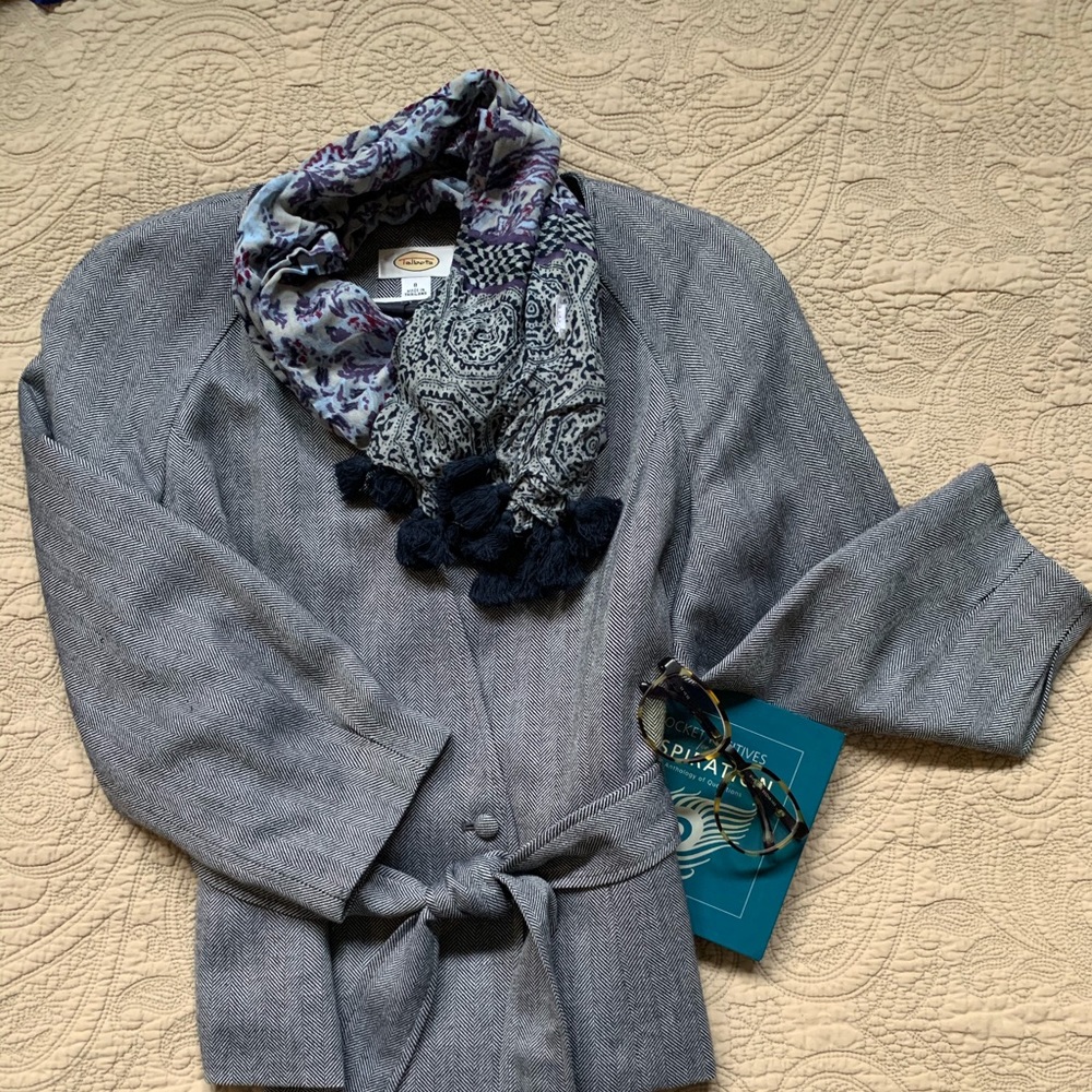 Beautifully made stylish jacket/blazer - Picture 2 of 7